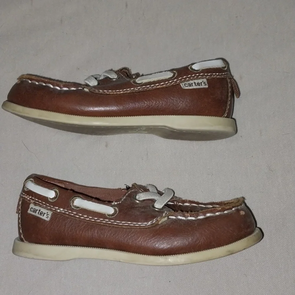 Carter Kids Brown Dress Boat Shoes with White Laces Size 7
